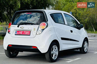 Хетчбек Chevrolet Spark 2012 в 