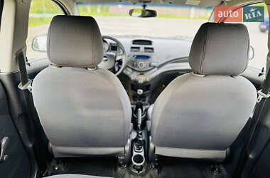 Хетчбек Chevrolet Spark 2012 в 