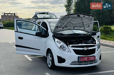 Хетчбек Chevrolet Spark 2012 в 