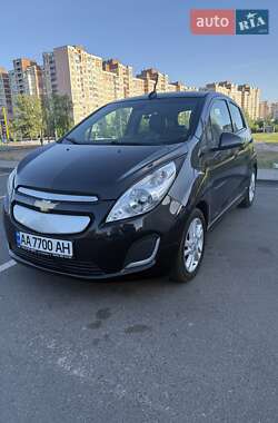 Хэтчбек Chevrolet Spark 2016 в Киеве