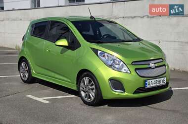 Хетчбек Chevrolet Spark 2015 в 