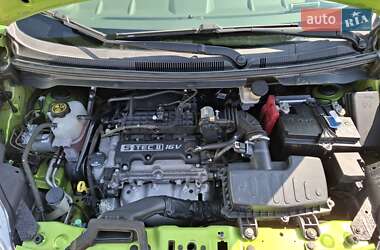 Хэтчбек Chevrolet Spark 2015 в 
