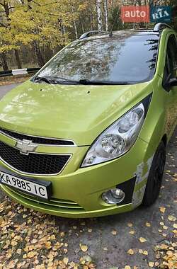 Хэтчбек Chevrolet Spark 2011 в 
