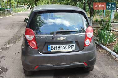 Хэтчбек Chevrolet Spark 2014 в 