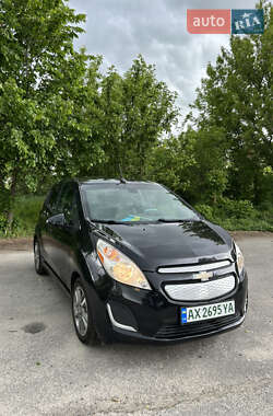 Хэтчбек Chevrolet Spark 2014 в 