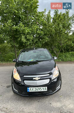 Хэтчбек Chevrolet Spark 2014 в 