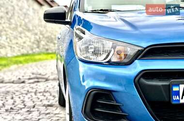 Хэтчбек Chevrolet Spark 2016 в 