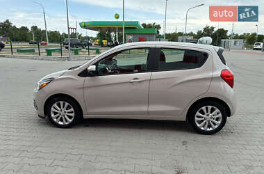 Хэтчбек Chevrolet Spark 2016 в 