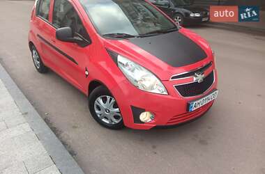 Хэтчбек Chevrolet Spark 2010 в Житомире