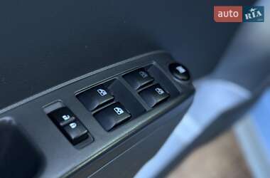 Хэтчбек Chevrolet Spark 2015 в 