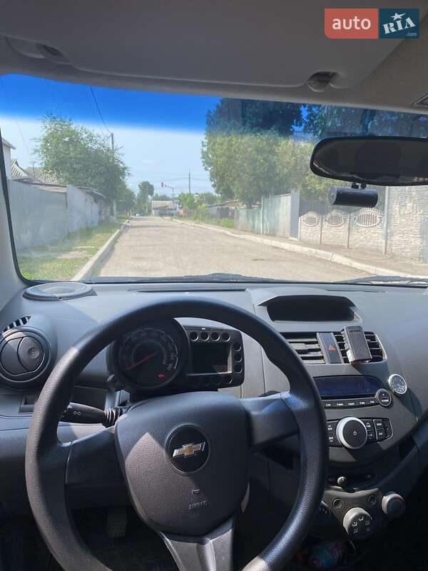 Хэтчбек Chevrolet Spark 2011 в Сумах