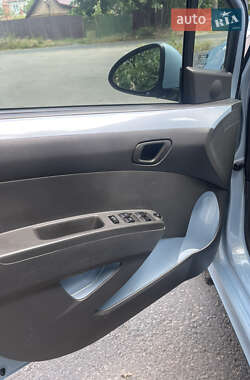 Хэтчбек Chevrolet Spark 2013 в 
