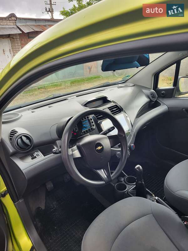 Хэтчбек Chevrolet Spark 2011 в Днепре