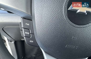 Хэтчбек Chevrolet Spark 2011 в 