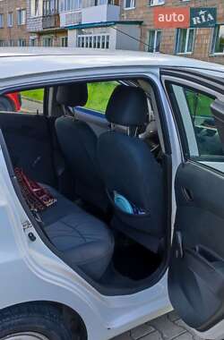 Хетчбек Chevrolet Spark 2012 в 