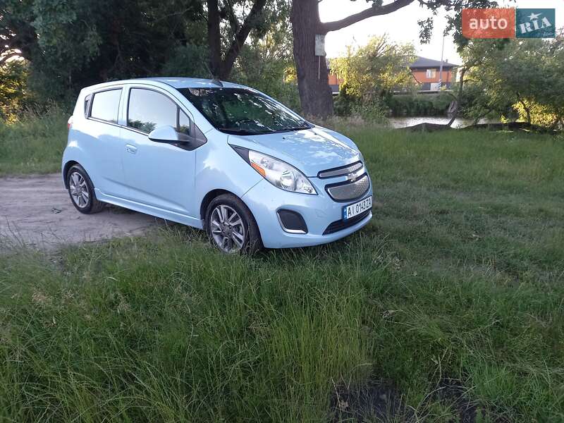 Хэтчбек Chevrolet Spark 2016 в 