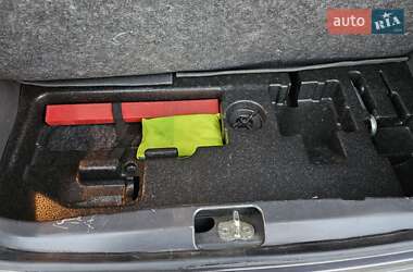 Хэтчбек Chevrolet Spark 2013 в 