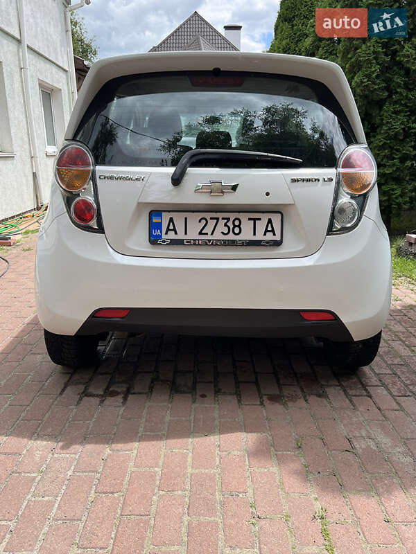 Хэтчбек Chevrolet Spark 2010 в Броварах