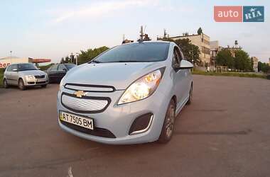 Хэтчбек Chevrolet Spark 2015 в Ивано-Франково