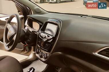 Хэтчбек Chevrolet Spark 2019 в 