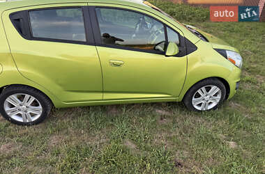 Хэтчбек Chevrolet Spark 2013 в 