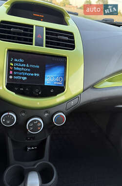 Хэтчбек Chevrolet Spark 2013 в 