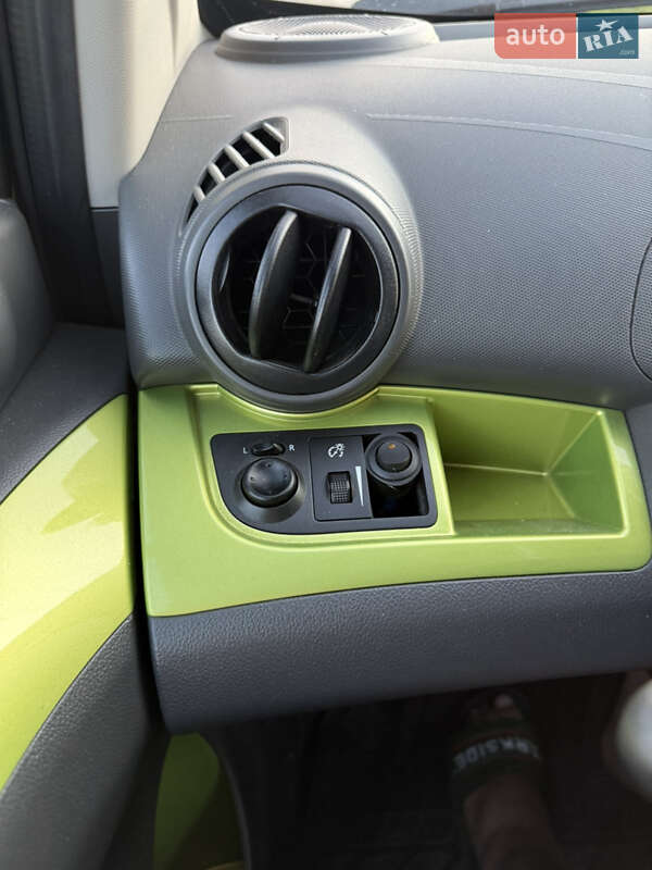 Хэтчбек Chevrolet Spark 2013 в Коломые фото 26 Хэтчбек Chevrolet Spark 2013 в Коломые
