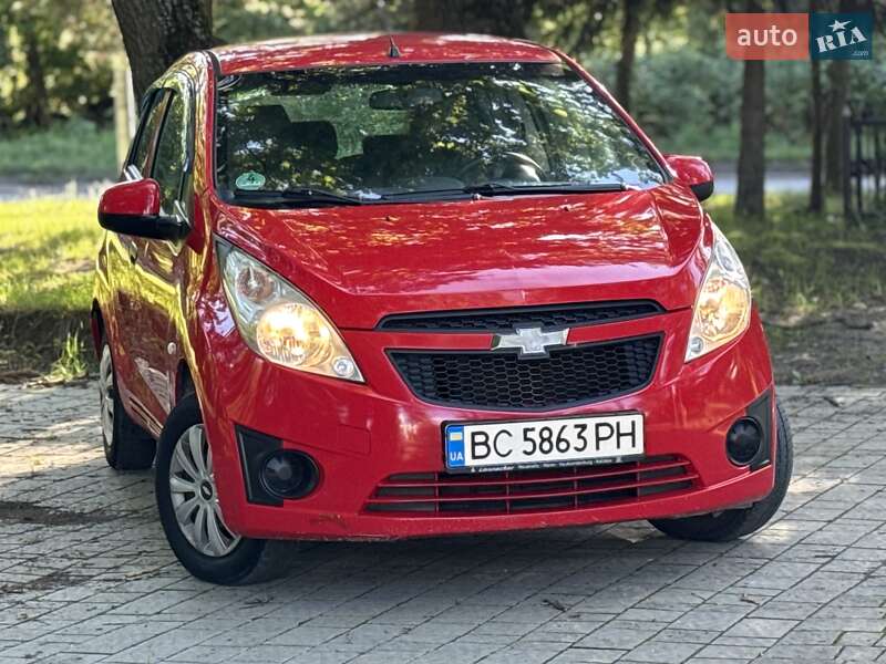 Хэтчбек Chevrolet Spark 2011 в Львове