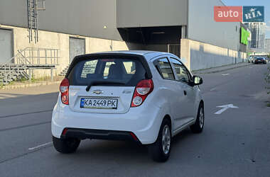 Хетчбек Chevrolet Spark 2014 в 