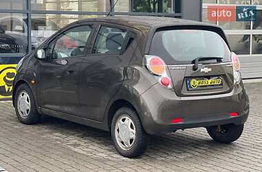 Хэтчбек Chevrolet Spark 2011 в 