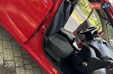 Хэтчбек Chevrolet Spark 2011 в 