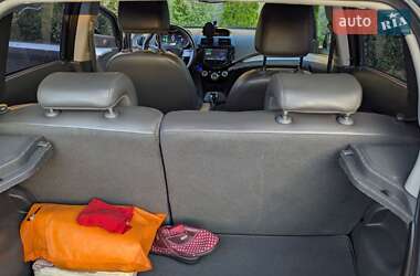 Хэтчбек Chevrolet Spark 2015 в 