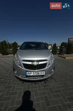 Хэтчбек Chevrolet Spark 2011 в 