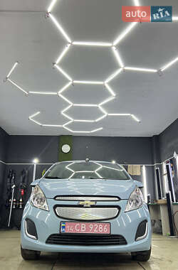 Хэтчбек Chevrolet Spark 2016 в 