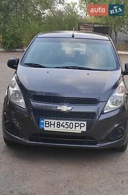 Хэтчбек Chevrolet Spark 2014 в 