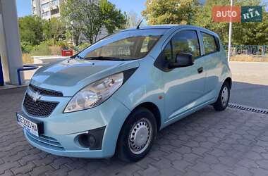 Хэтчбек Chevrolet Spark 2010 в Николаеве