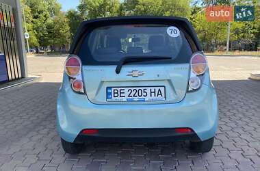 Хэтчбек Chevrolet Spark 2010 в 