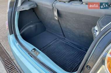 Хэтчбек Chevrolet Spark 2010 в 