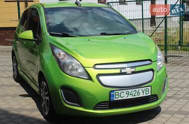 Хэтчбек Chevrolet Spark 2016 в 