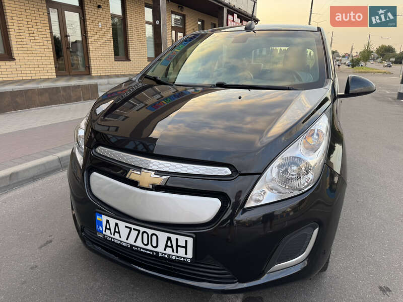 Хетчбек Chevrolet Spark 2016 в 