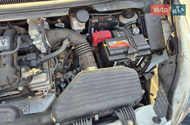 Хетчбек Chevrolet Spark 2013 в 