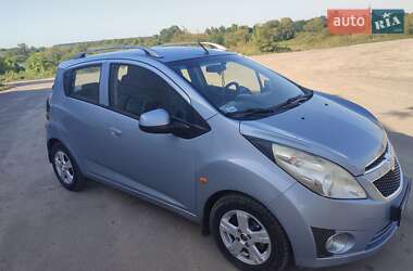 Хэтчбек Chevrolet Spark 2010 в Буске