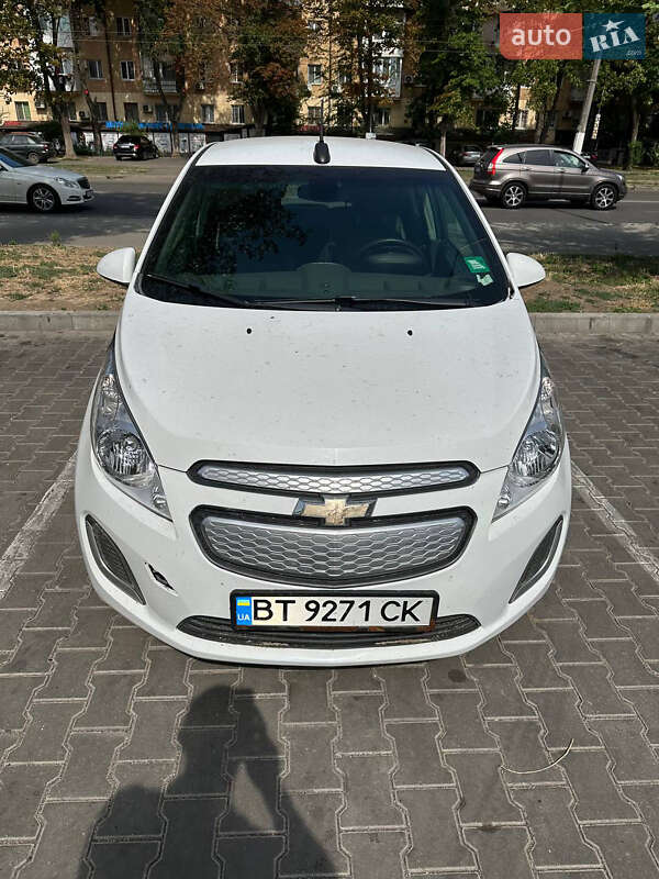 Хэтчбек Chevrolet Spark 2015 в Херсоне фото 8 Хэтчбек Chevrolet Spark 2015 в Херсоне