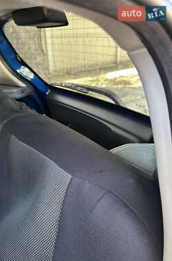 Хетчбек Chevrolet Spark 2010 в 