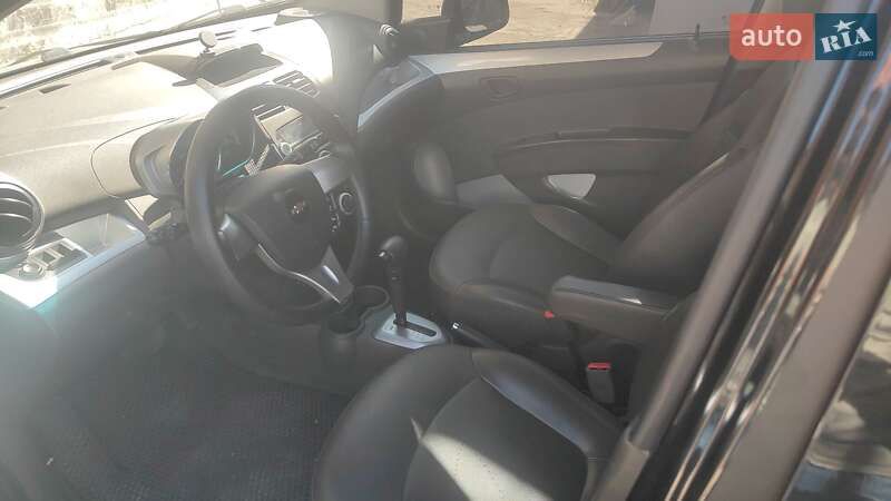 Хэтчбек Chevrolet Spark 2014 в Харькове