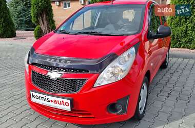 Хетчбек Chevrolet Spark 2012 в 
