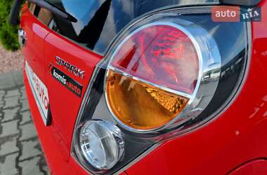 Хетчбек Chevrolet Spark 2012 в 