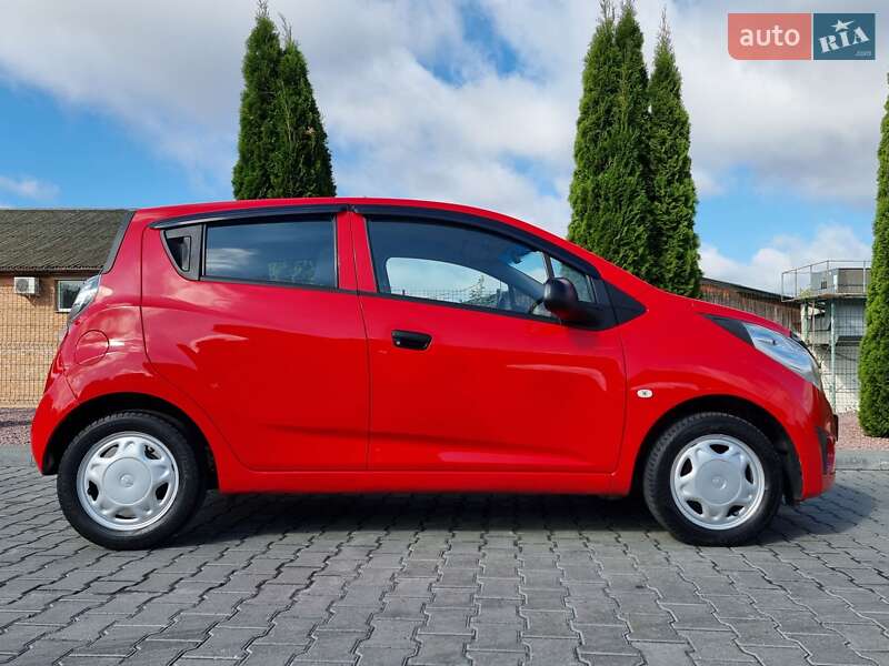 Хэтчбек Chevrolet Spark 2012 в Виннице