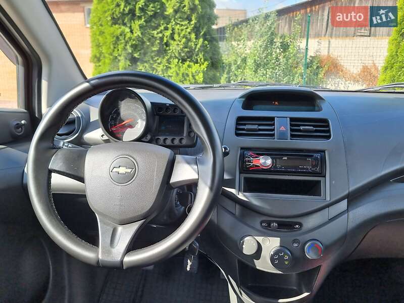 Хэтчбек Chevrolet Spark 2012 в Виннице