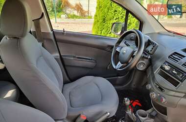 Хетчбек Chevrolet Spark 2012 в 